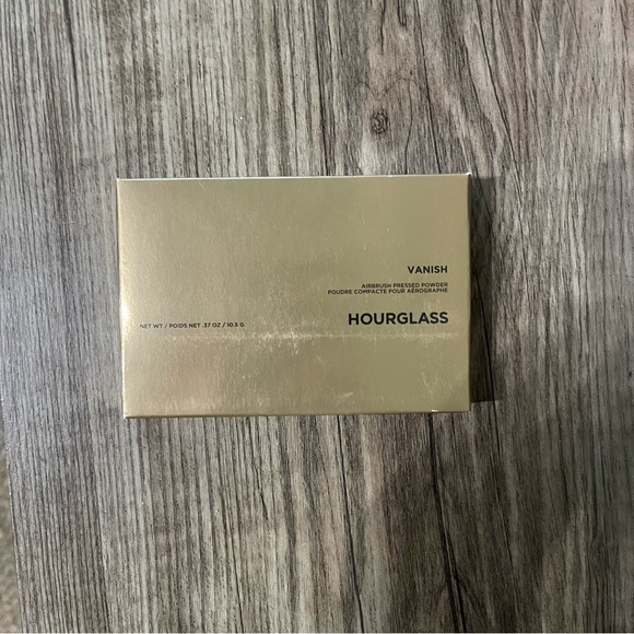Hourglass Vanish Airbrush Pressed Powder - Picture 2 of 5